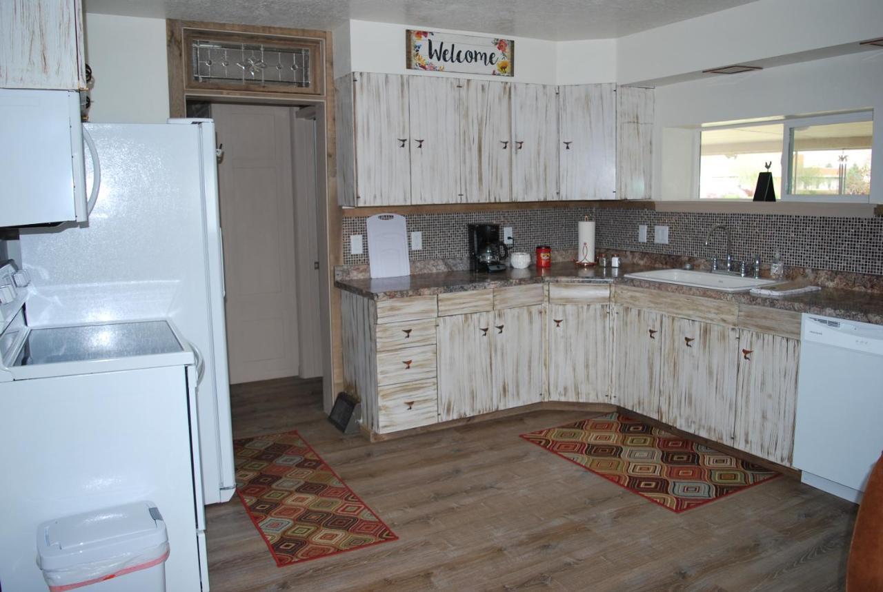 Dora'S Country Cottage Escalante Extérieur photo